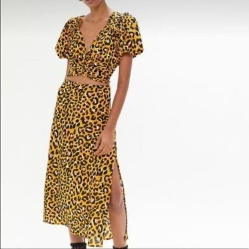 RAHI Stacey Leopard print plunging cropped top and midi skirt XS Cheetah BoxI